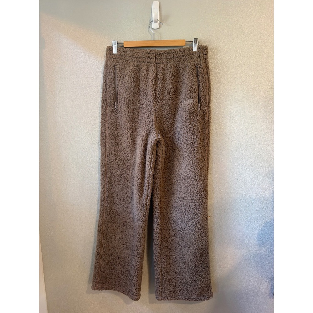 SKIMS Teddy Sherpa Pants Women M Desert Brown Fleece Zip Pockets Cozy NWT